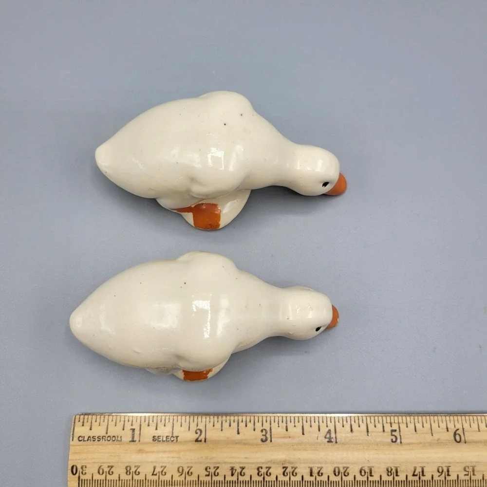 Pair Of Vintage Ceramic Duck Figurines With Orange Beaks & Feet 2